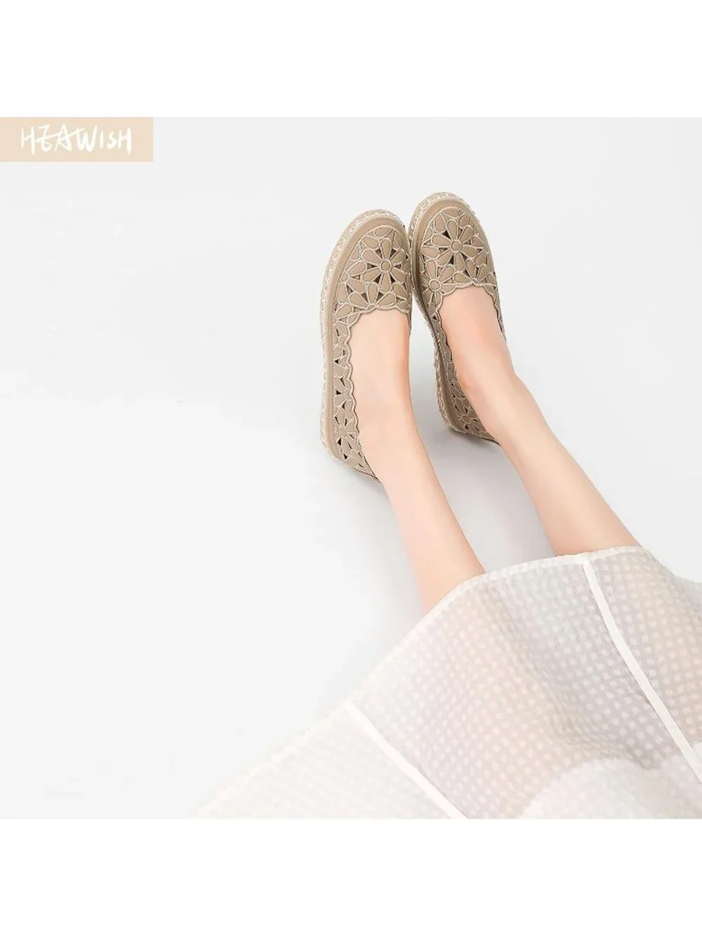 Women’s Chocolate Floral Daisy Round Toe Comfortable Slip On Casual Ballet Flats